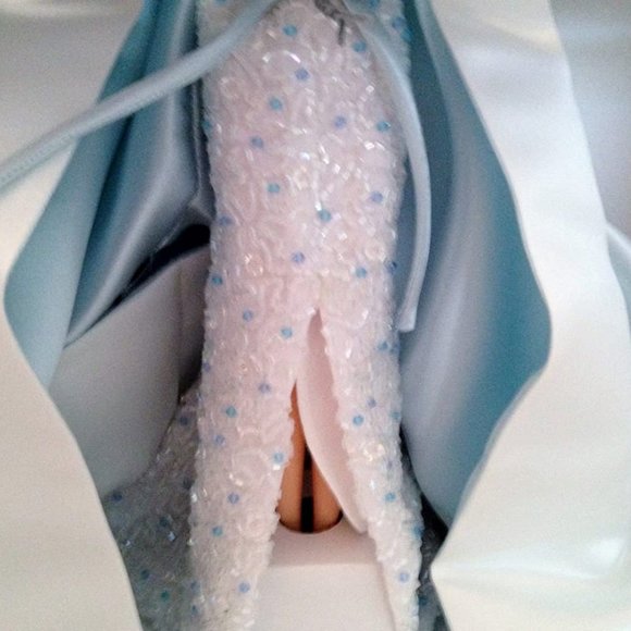 Crystal Jubilee Barbie - 40th Anniversary LE NRFB - Picture 5 of 6